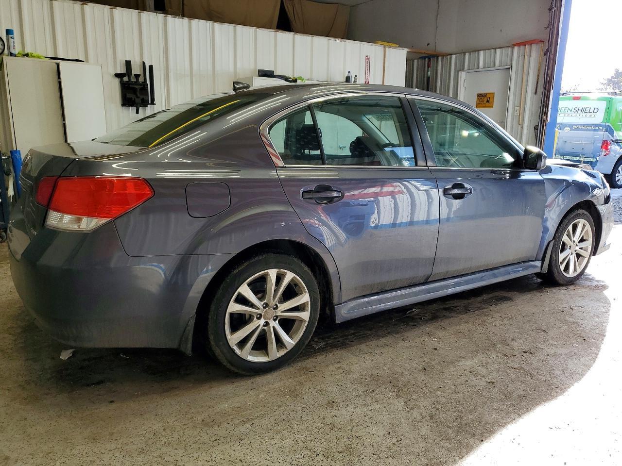 2014 Subaru Legacy 2.5i Premium