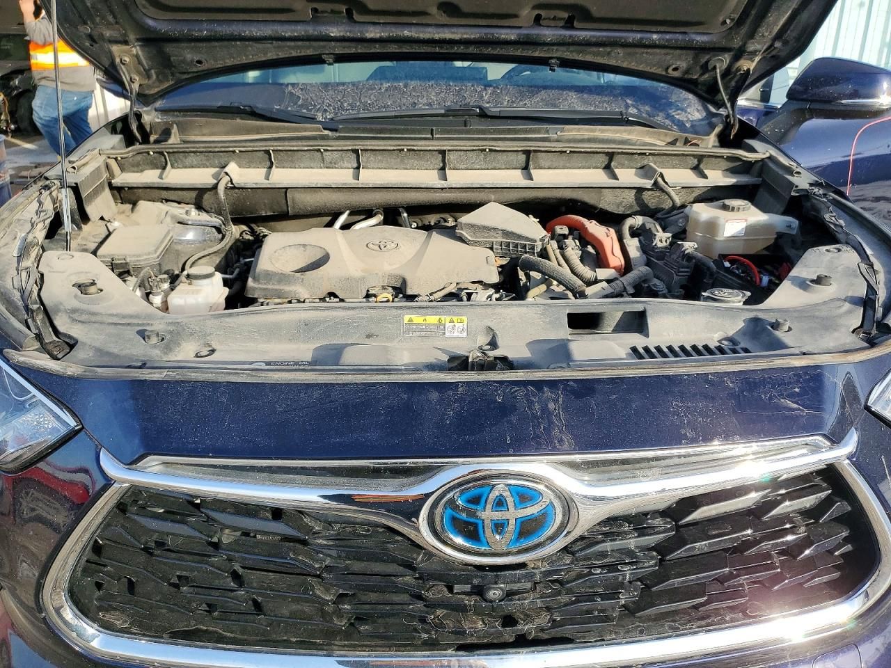 2021 Toyota Highlander Hybrid Platinum