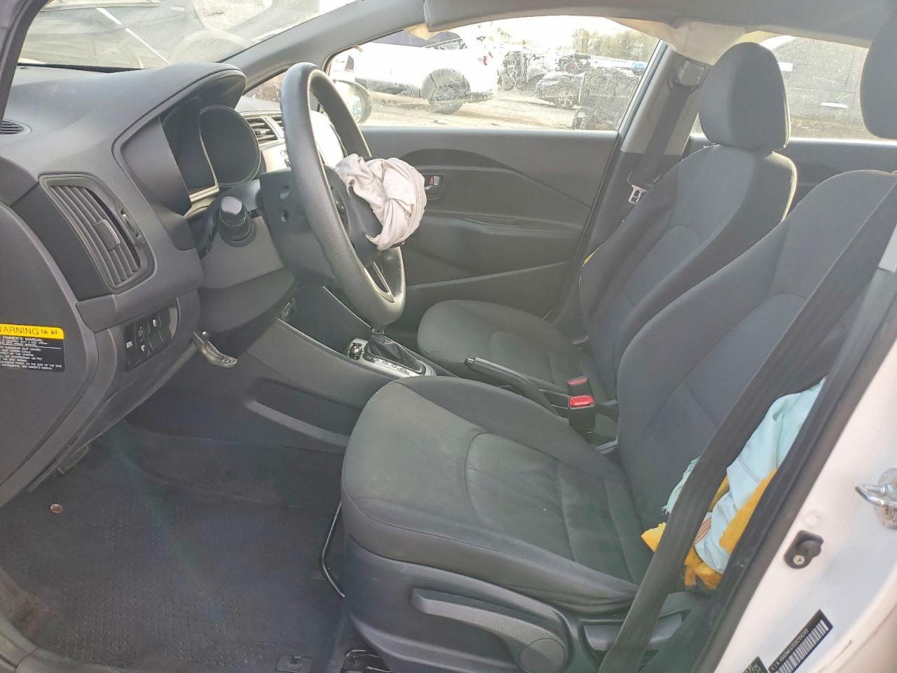 2013 KIA Rio lx