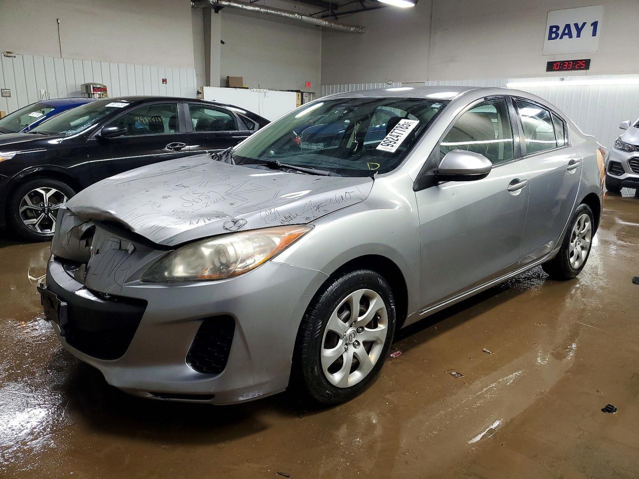 2013 Mazda 3 I