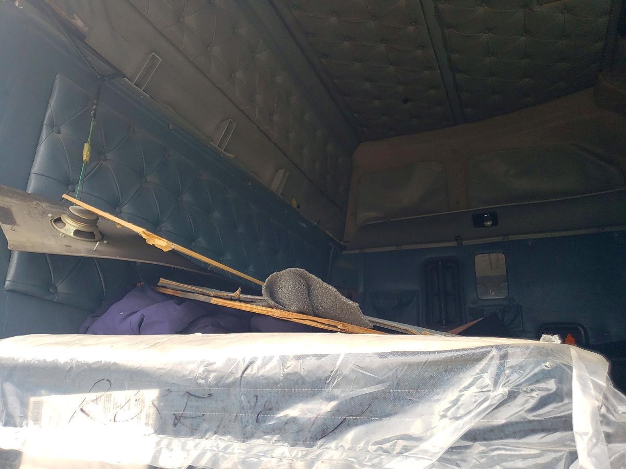 2001 International 9900 9900I