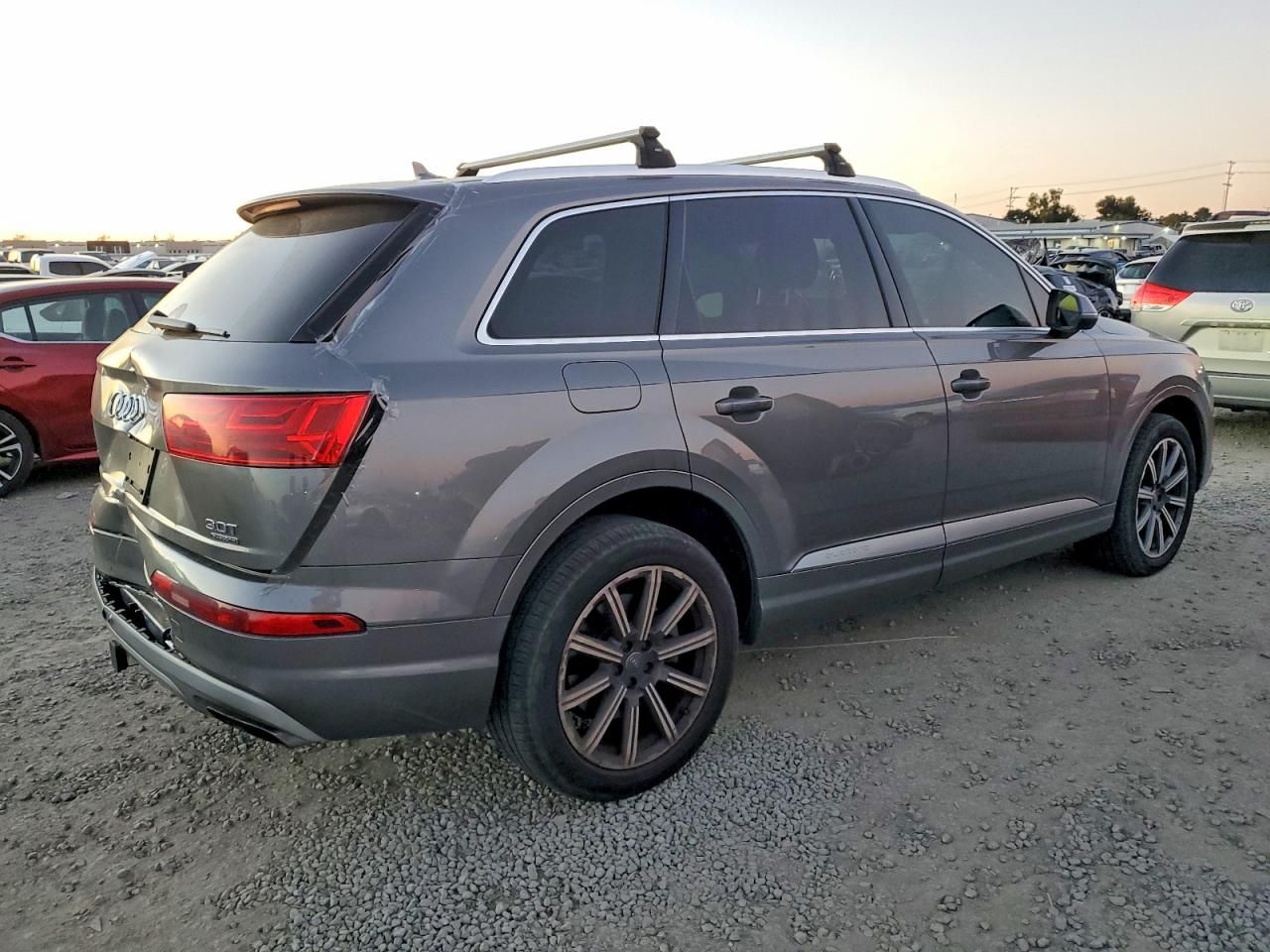 2017 Audi Q7 Premium Plus