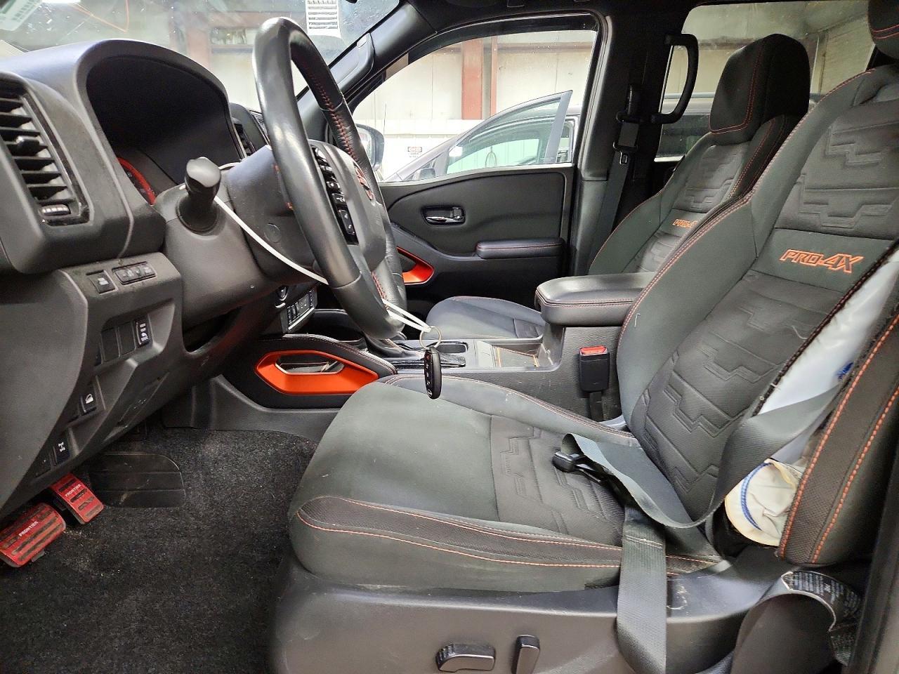 2023 Nissan Frontier s