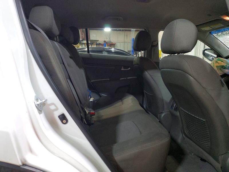 2016 KIA Sportage lx