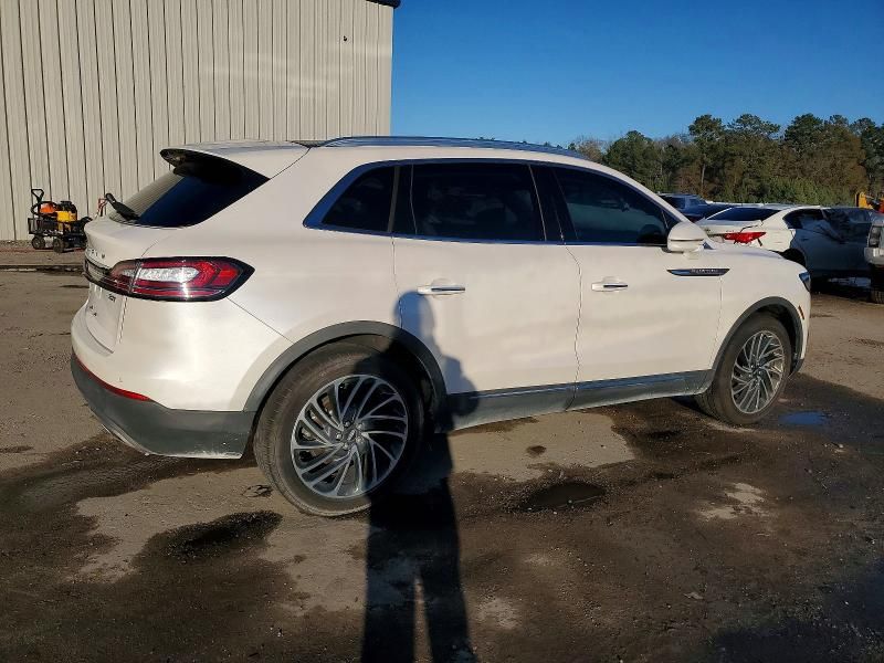 2019 Lincoln Nautilus Reserve