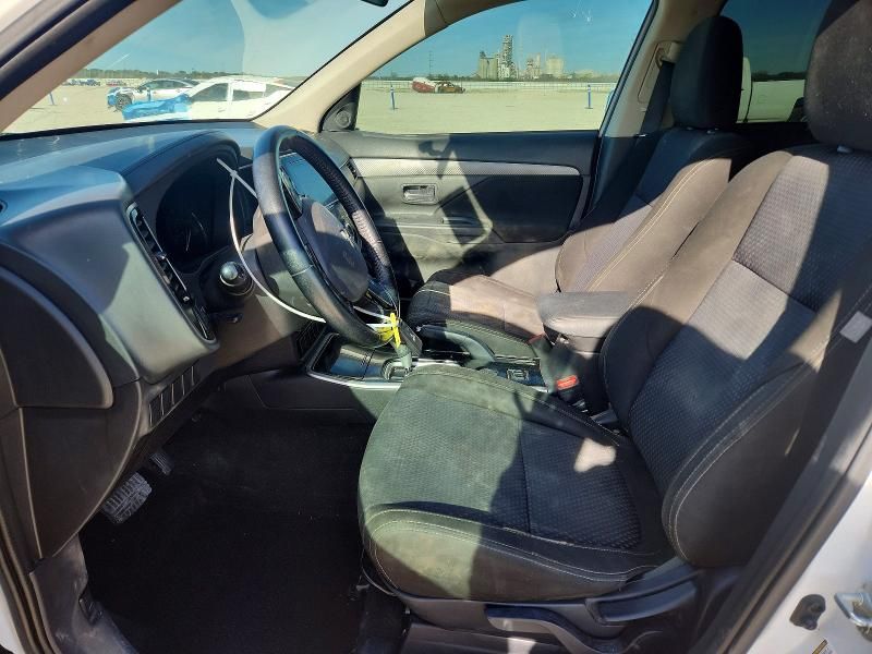 2017 Mitsubishi Outlander se