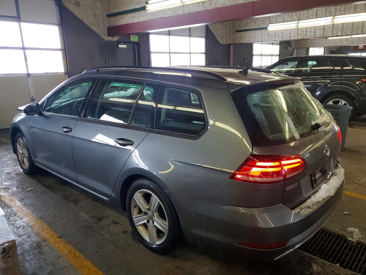 2019 Volkswagen Golf Sportwagen s