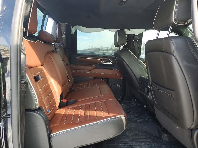 2025 GMC Sierra K2500 Denali Ultimate