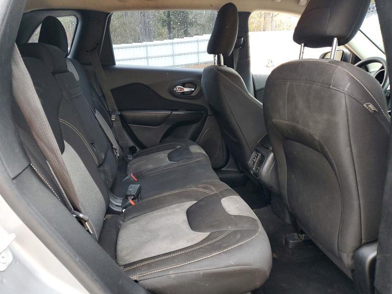 2014 Jeep Cherokee Sport