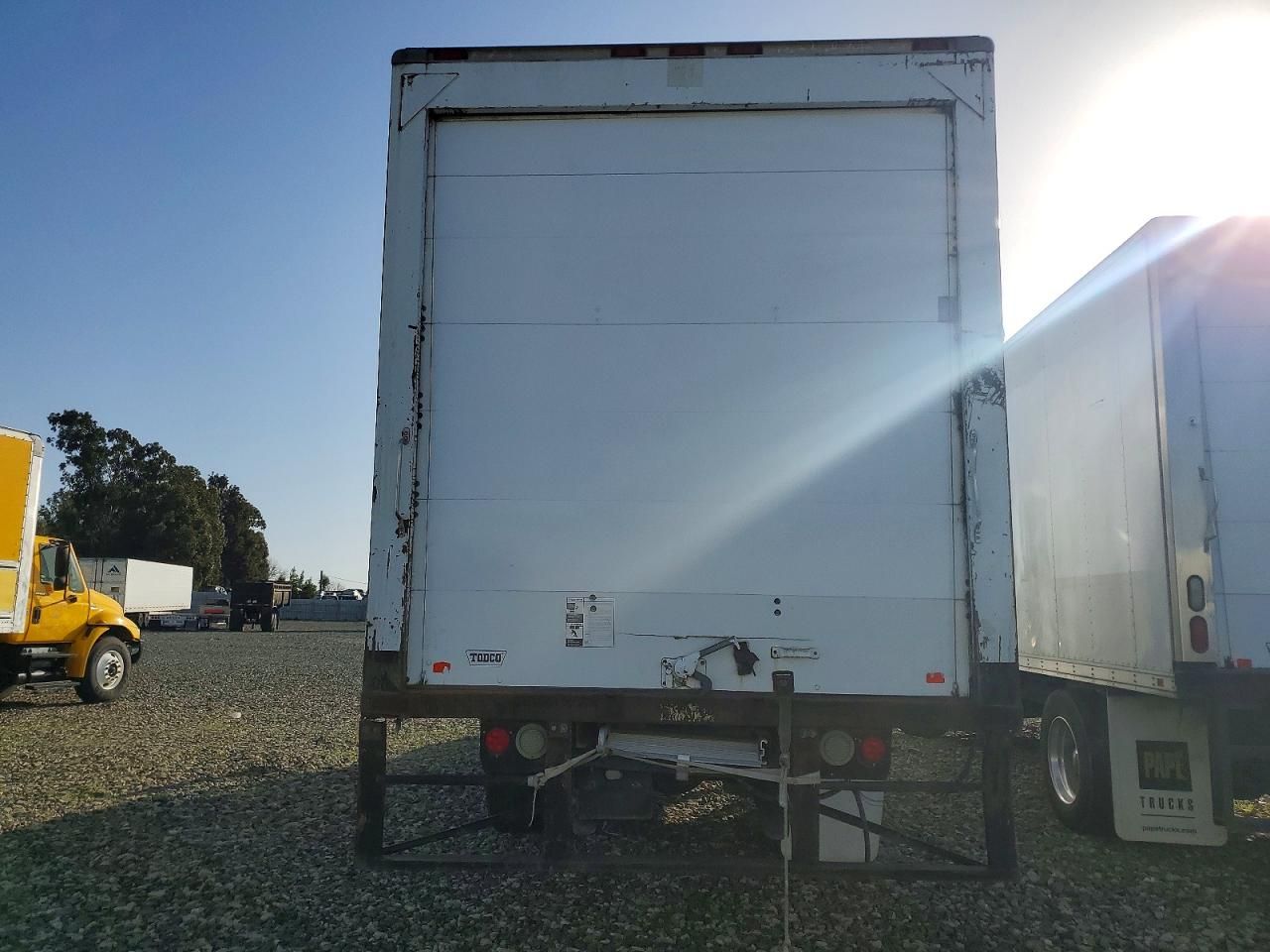 2011 Kenworth Constructi-BOX Truck