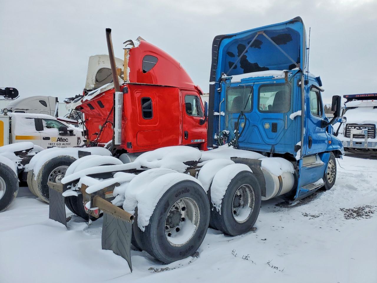 2017 Freigliner 2017 Freightliner Cascadia 125 Semi Truck
