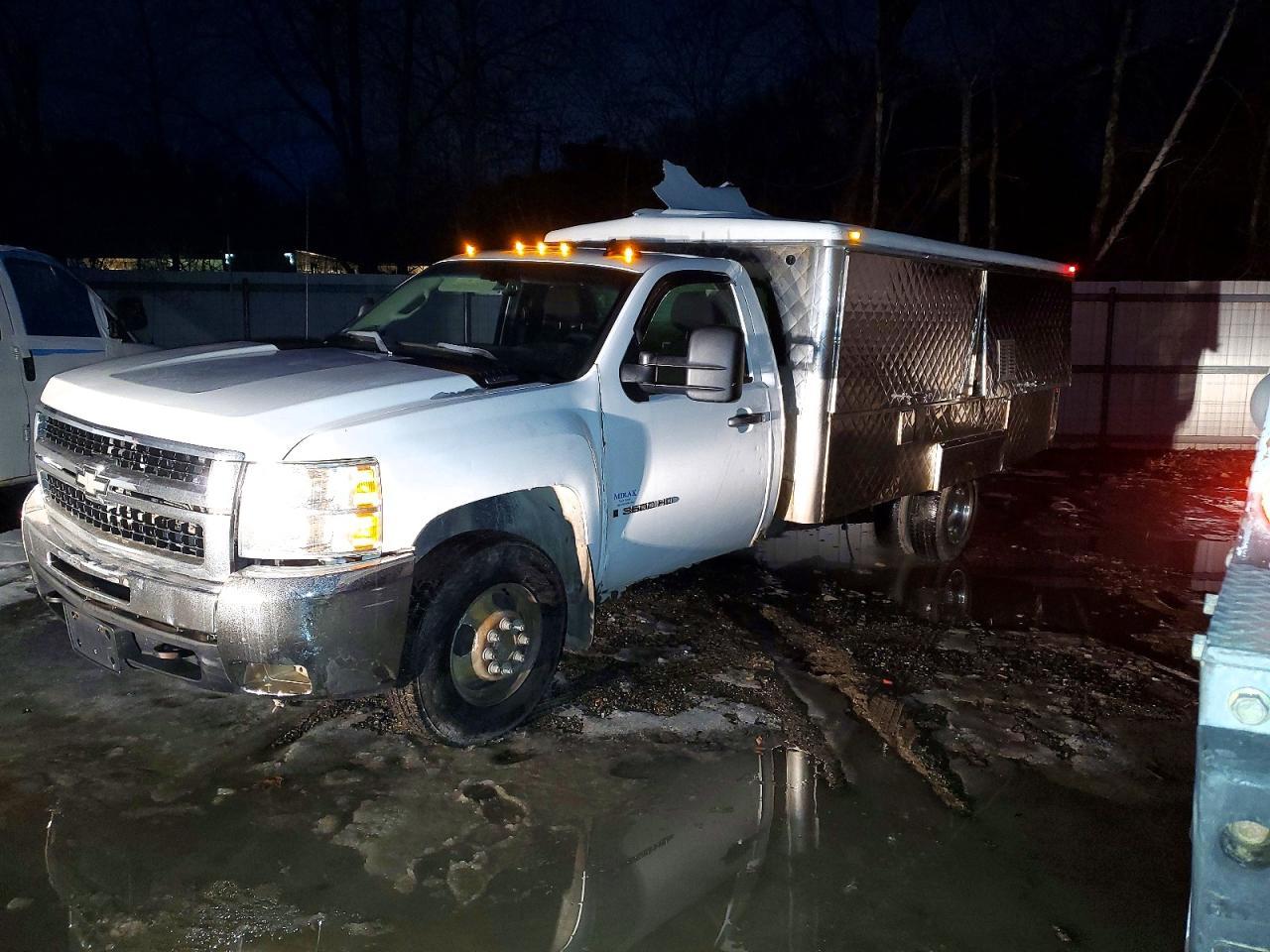 2007 Chevrolet Silverado Utility / Service Truck