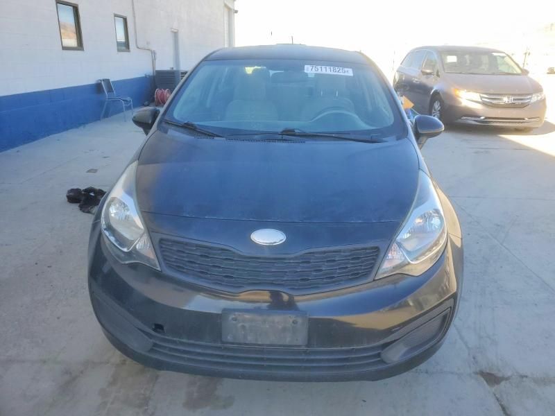 2013 KIA Rio lx