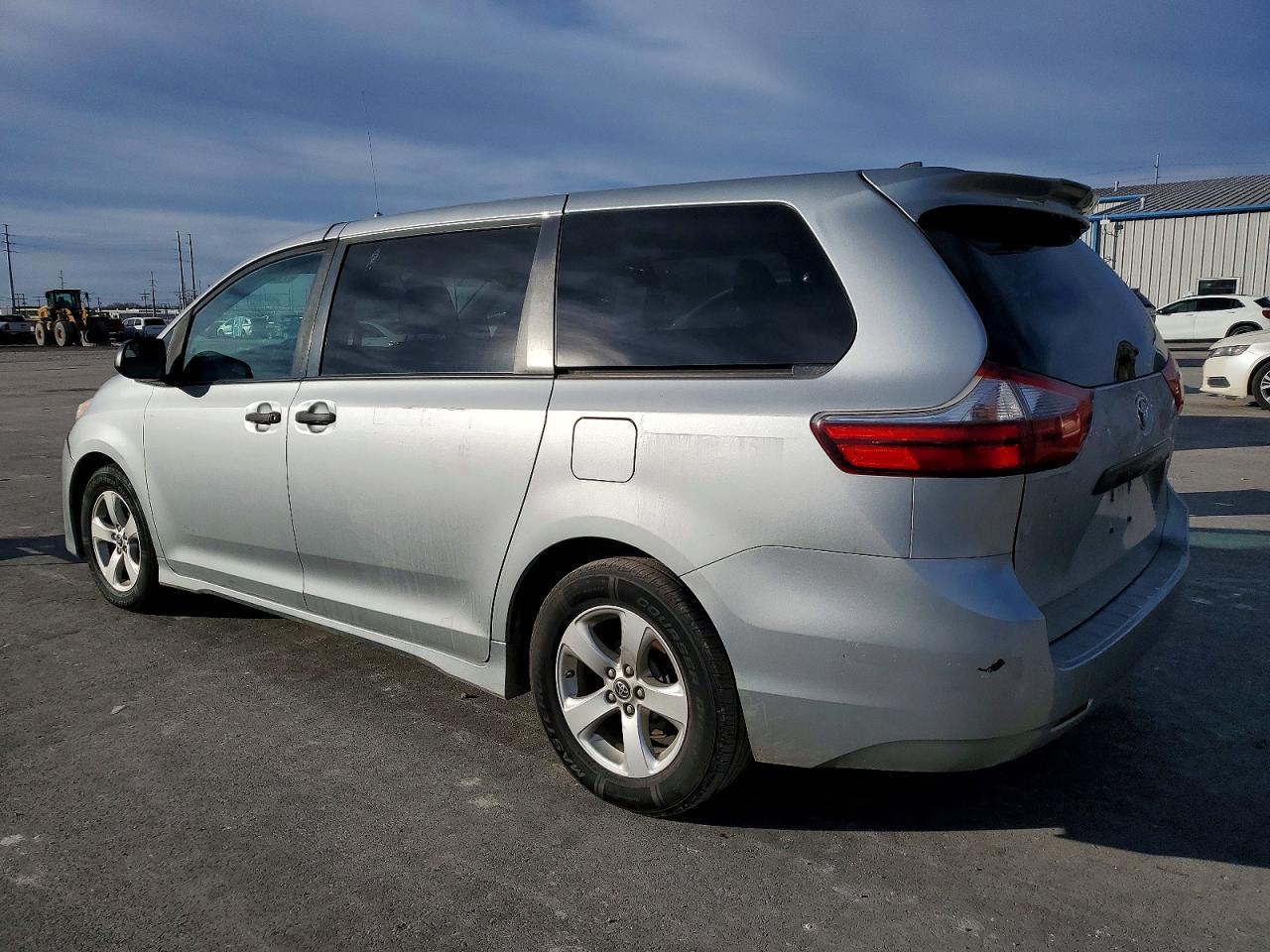 2020 Toyota Sienna l