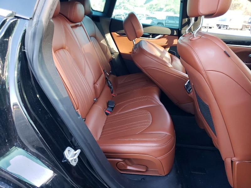 2018 Maserati Levante Luxury