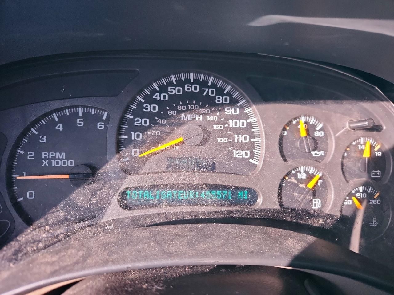 2004 GMC Yukon xl C1500