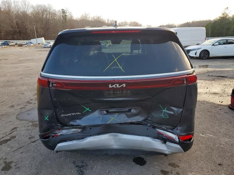 2023 KIA Carnival lx