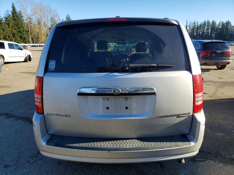 2010 Chrysler Town & Country Touring