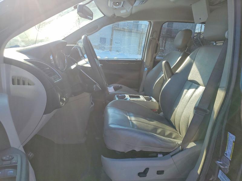 2013 Chrysler Town & Country Touring