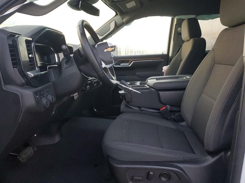 2025 Chevrolet Silverado K1500 lt