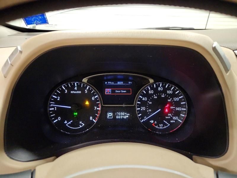 2014 Nissan Pathfinder s