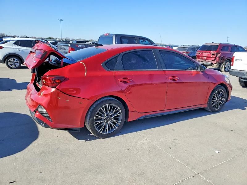 2024 KIA Forte gt Line