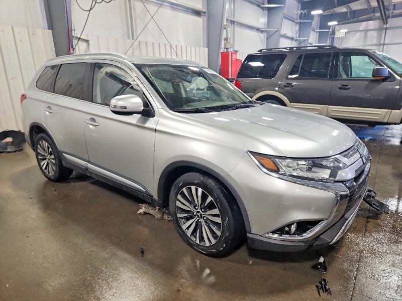 2020 Mitsubishi Outlander se