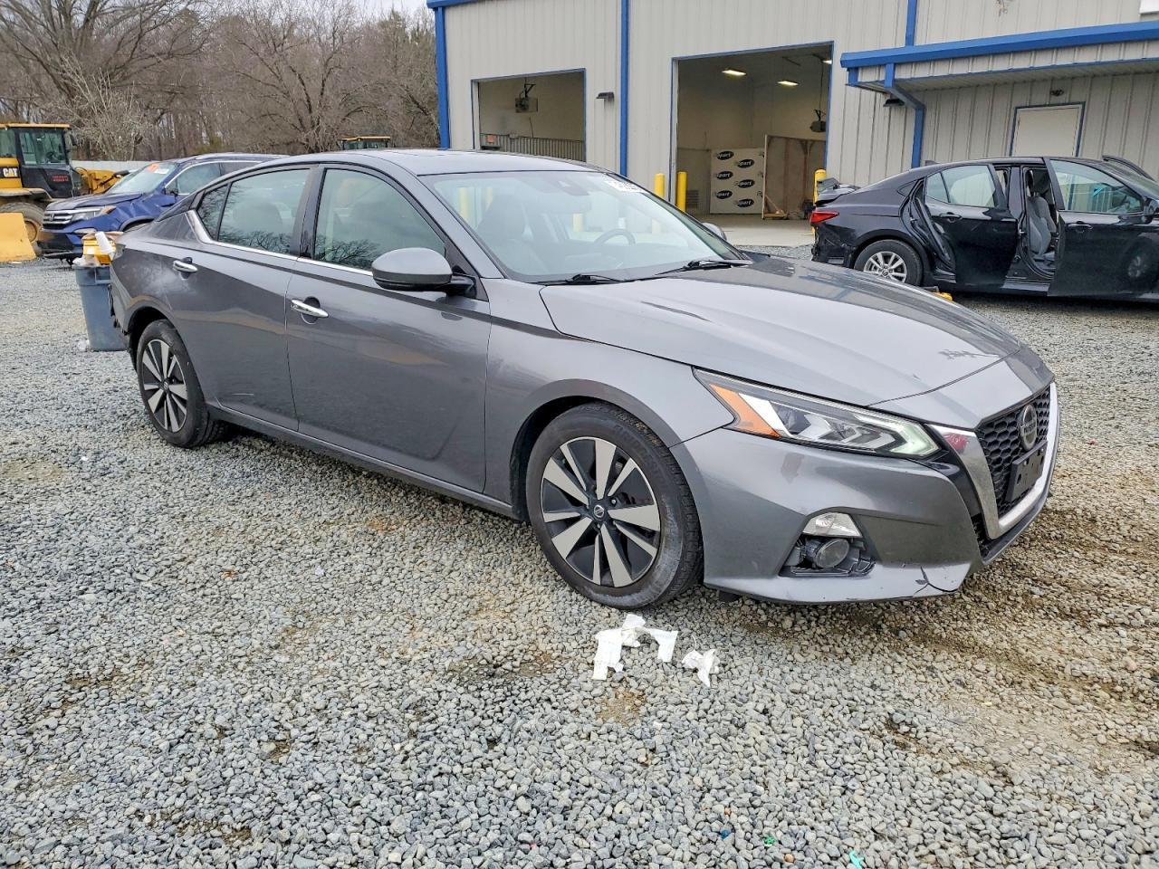2019 Nissan Altima sl