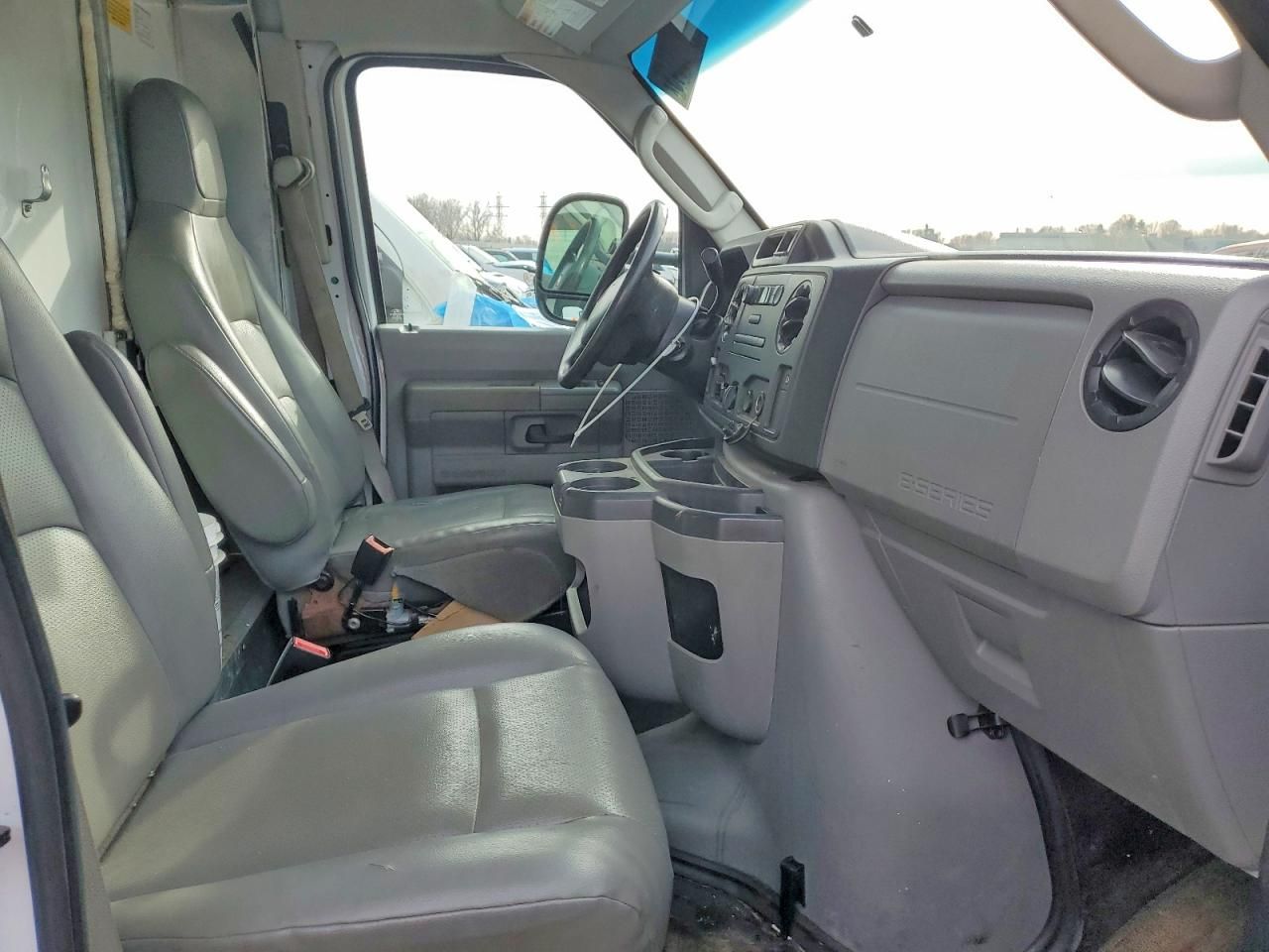 2018 Ford E450 BOX Truck
