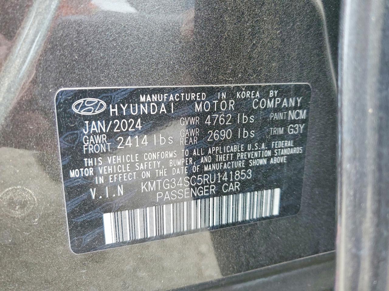 2024 Genesis G70 Base