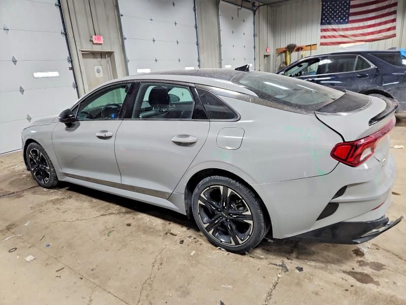 2022 KIA K5 gt Line