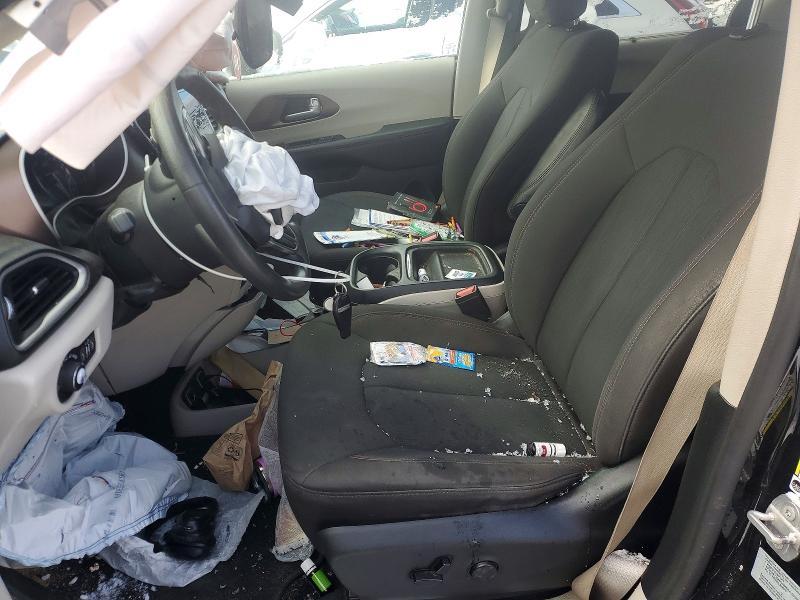 2017 Chrysler Pacifica Touring l