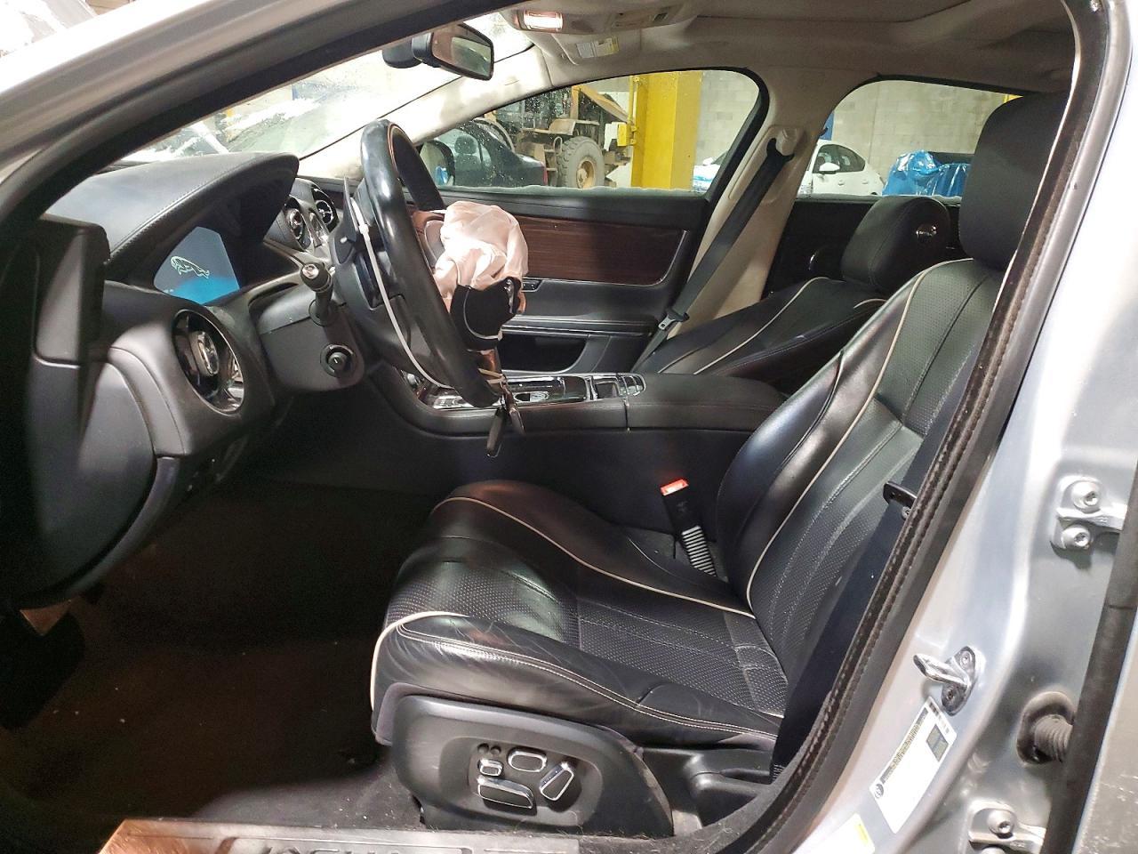 2015 Jaguar Xjl Portfolio