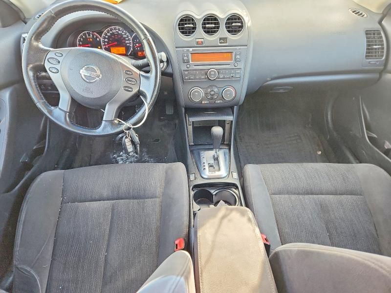 2010 Nissan Altima Base