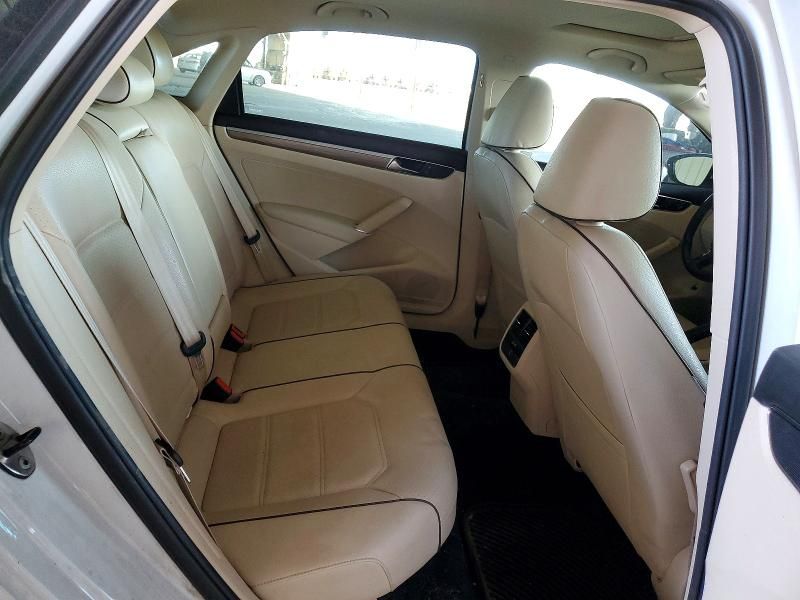 2016 Volkswagen Passat se