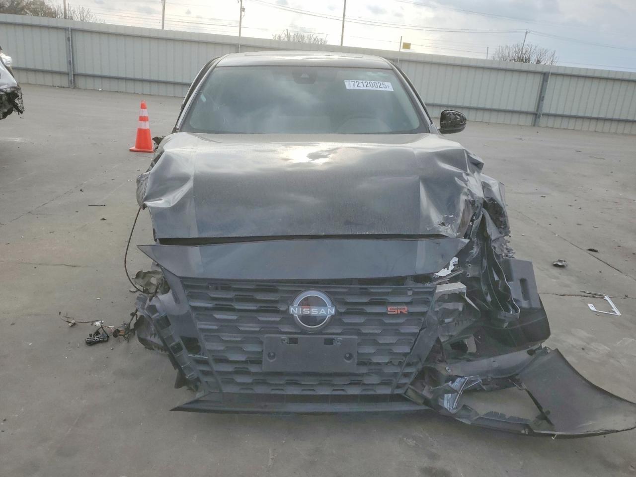 2023 Nissan Altima sr