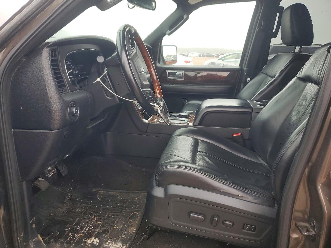 2016 Lincoln Navigator Select