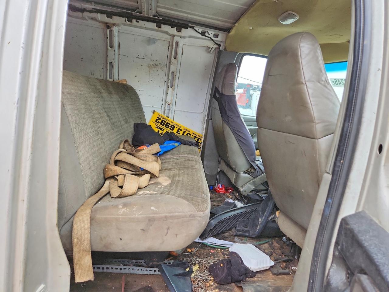 2005 Chev Express G2500