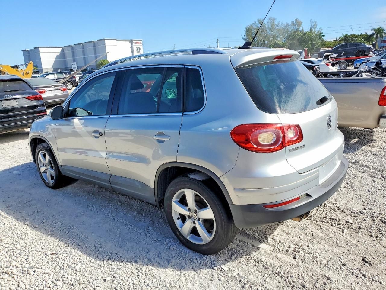 2010 Volkswagen Tiguan se