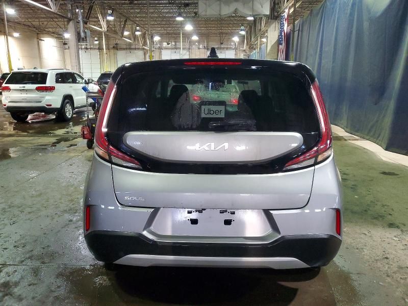 2023 KIA Soul lx