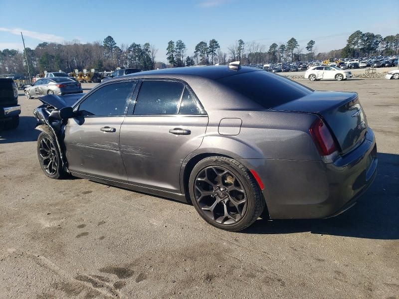 2019 Chrysler 300 s