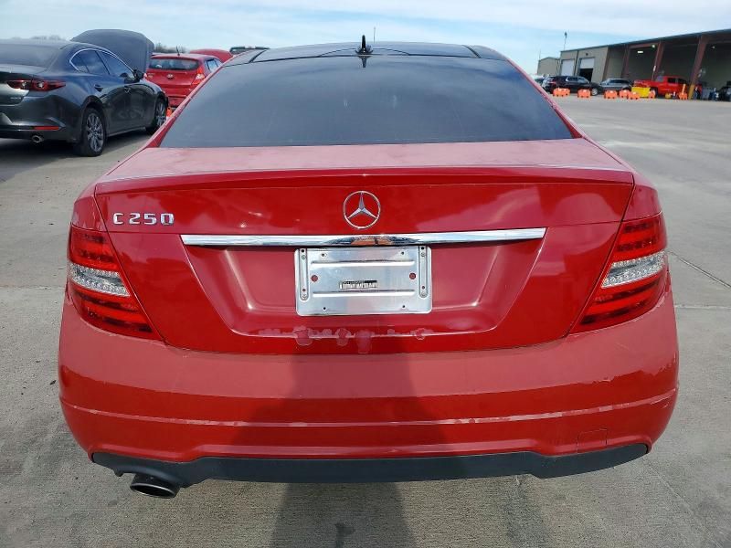 2015 Mercedes-Benz C 250
