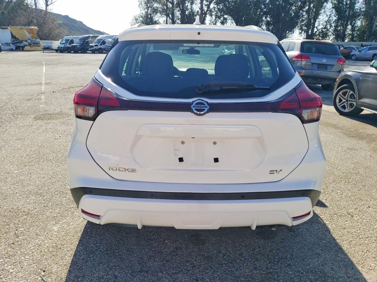 2021 Nissan Kicks sv