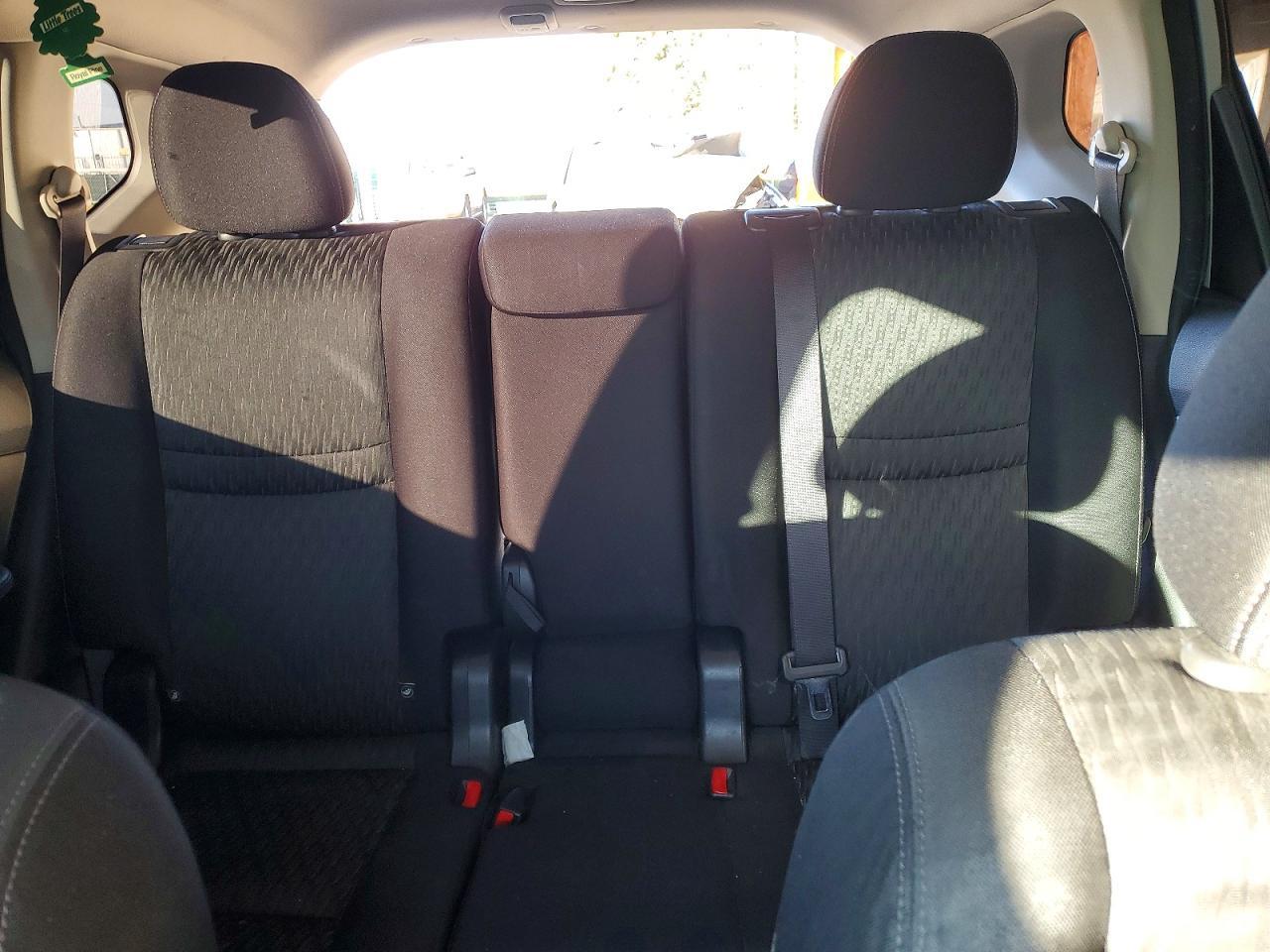 2017 Nissan Rogue sv