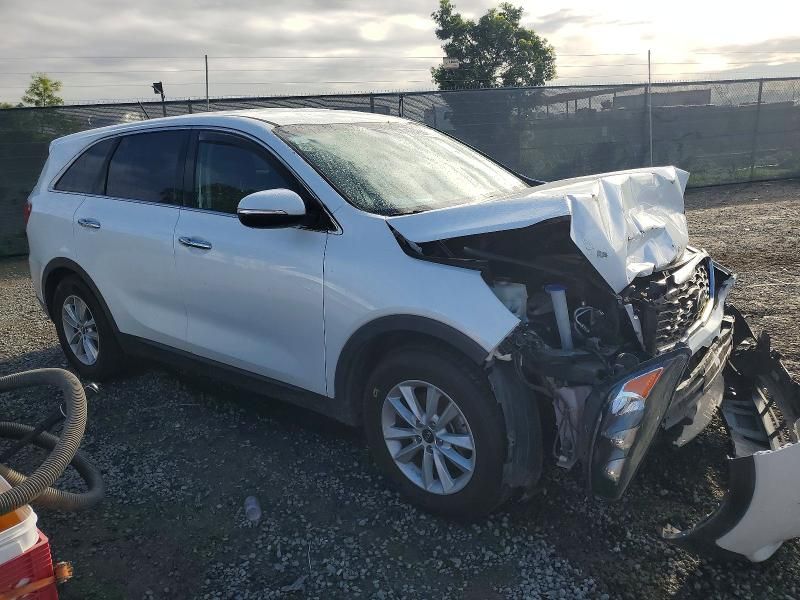 2020 KIA Sorento lx V6