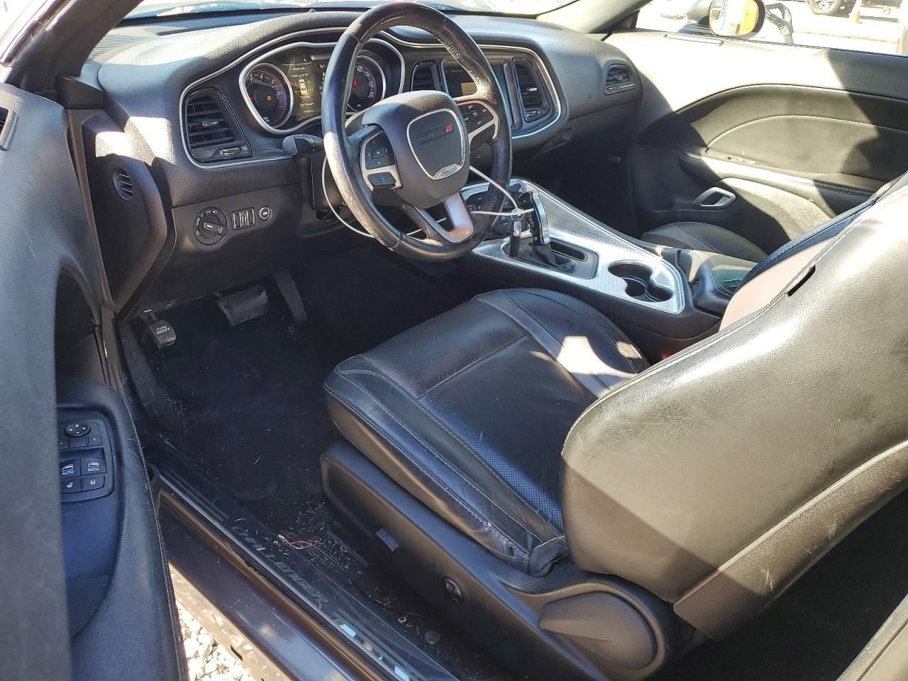 2016 Dodge Challenger sxt