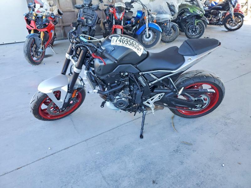 2024 Suzuki GSX800 F