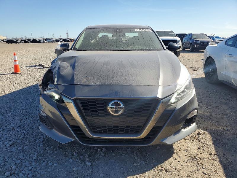 2020 Nissan Altima sr