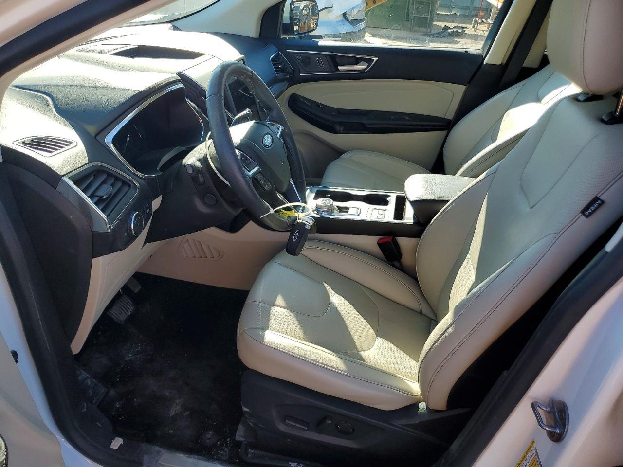 2021 Ford Edge Titanium