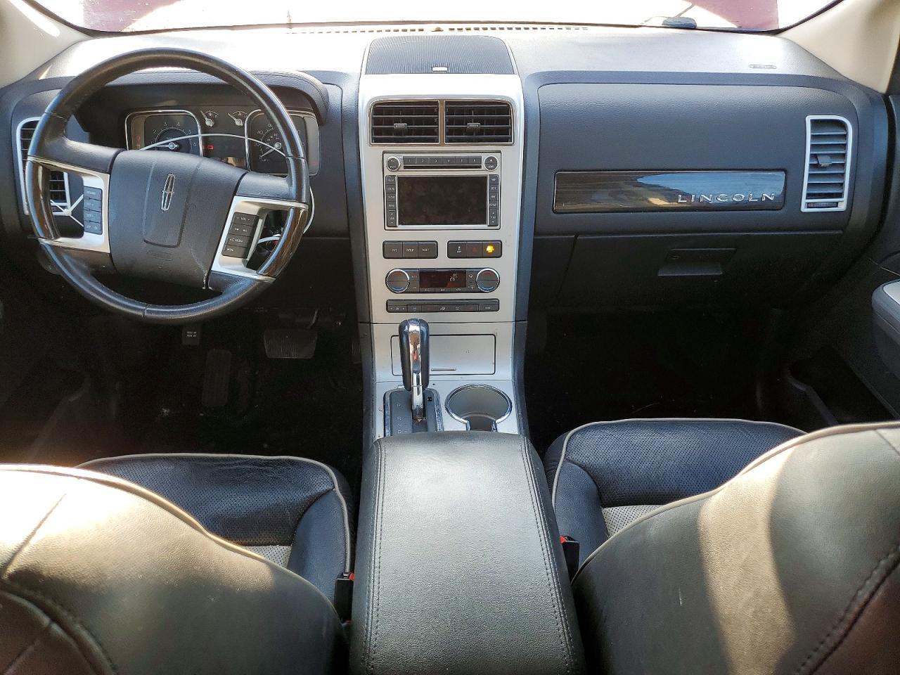 2008 Lincoln Townhouse MKX